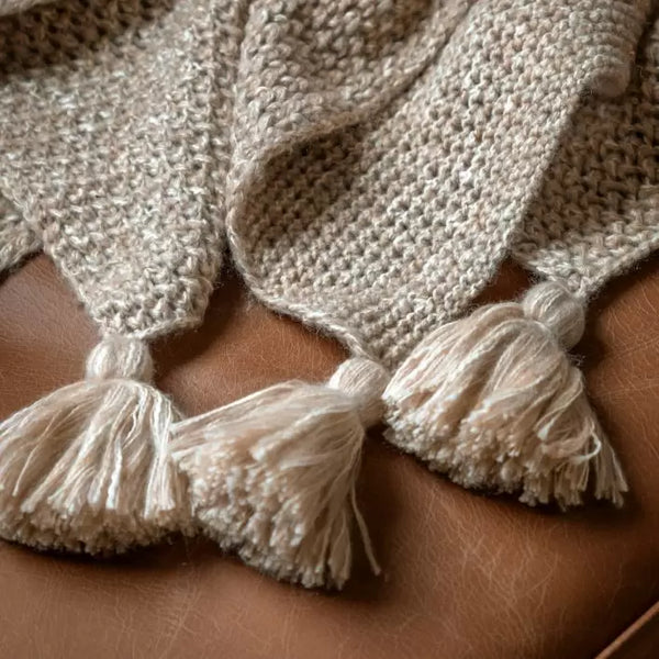 KNITTED TASSEL THROW | NATURAL